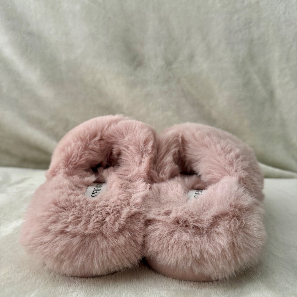 Steve Madden Slippers Pink Faux Fur Fluffy Slides Coquette Small Size 5 Size 6 - Picture 7 of 10